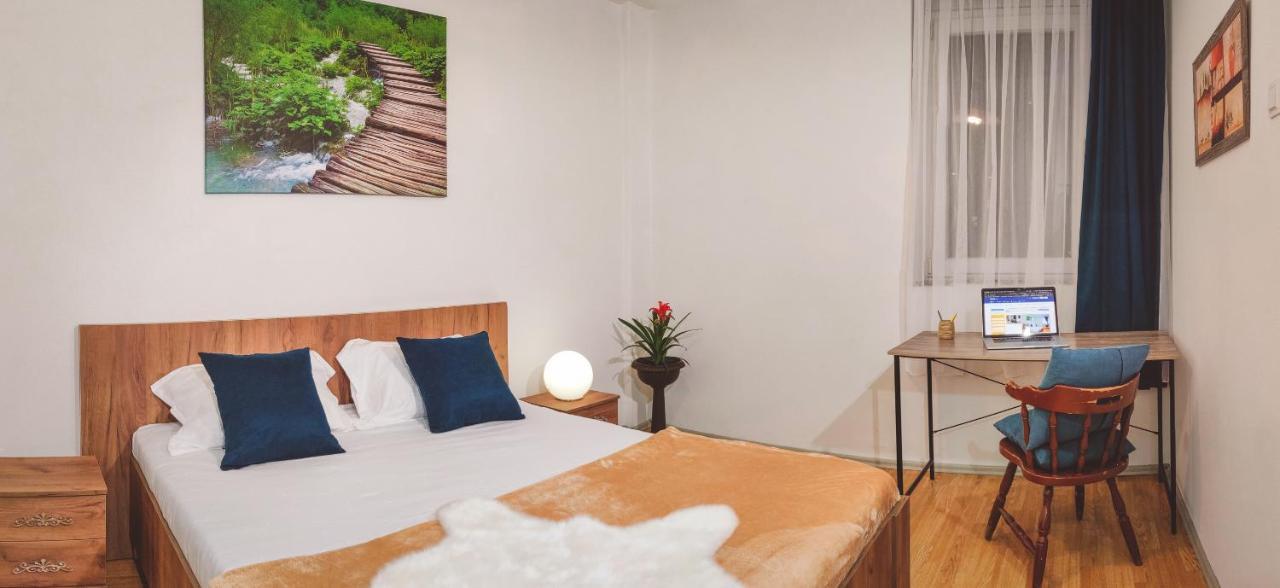 Studio Apartment In Center With Panoramic Old Town View Призрен Екстериор снимка